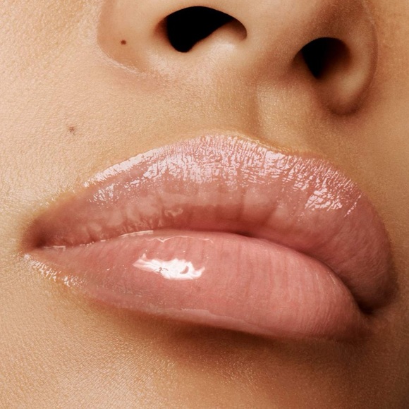 Rose Exposed Lip Oil Tint COLOR: Sheer Cool Pink $65 Retail - Picture 5 of 7